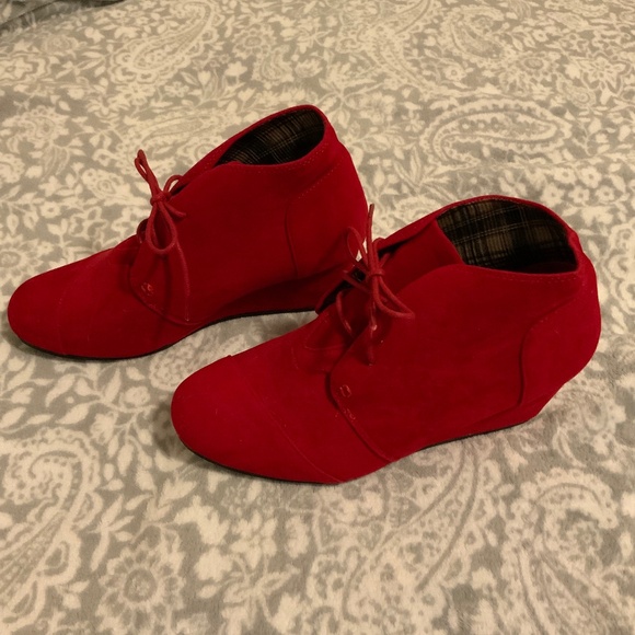 Forever Red Wedge Bootie Women’s Size 10 - Picture 4 of 4